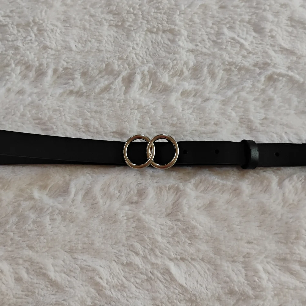 Lauren Conrad Silver Circle Skinny Belt